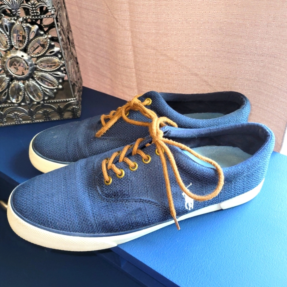 Men's laced Polo Ralph Lauren shoes